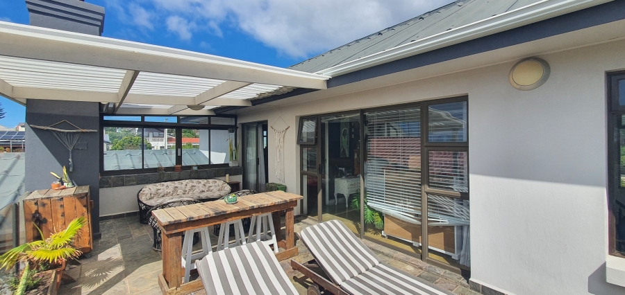 4 Bedroom Property for Sale in Linkside Western Cape